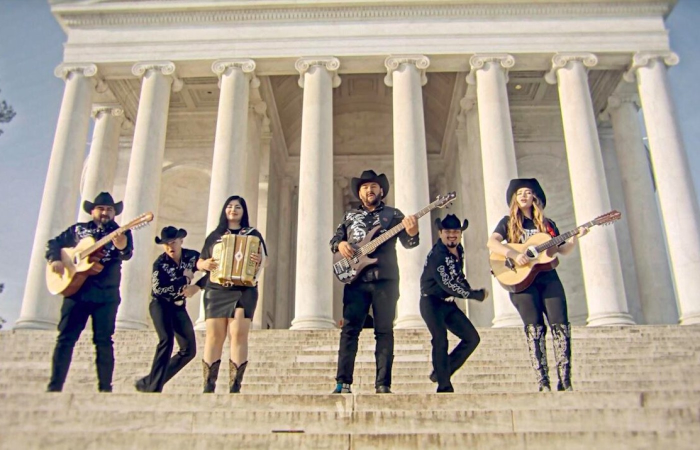 Grupo Control estrena video de “Grita, canta, vota”, para celebrar la democracia