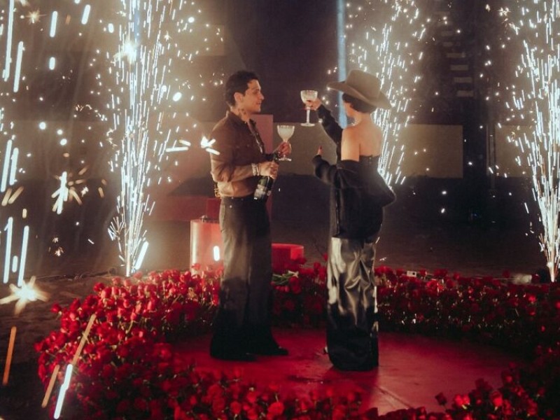 Christian Nodal sorprende a Ángela Aguilar con romántica celebración de cumpleaños