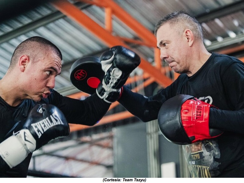 TIM TSZYU REFLEXIONA SOBRE ENTRENAR JUNTO A SU PADRE