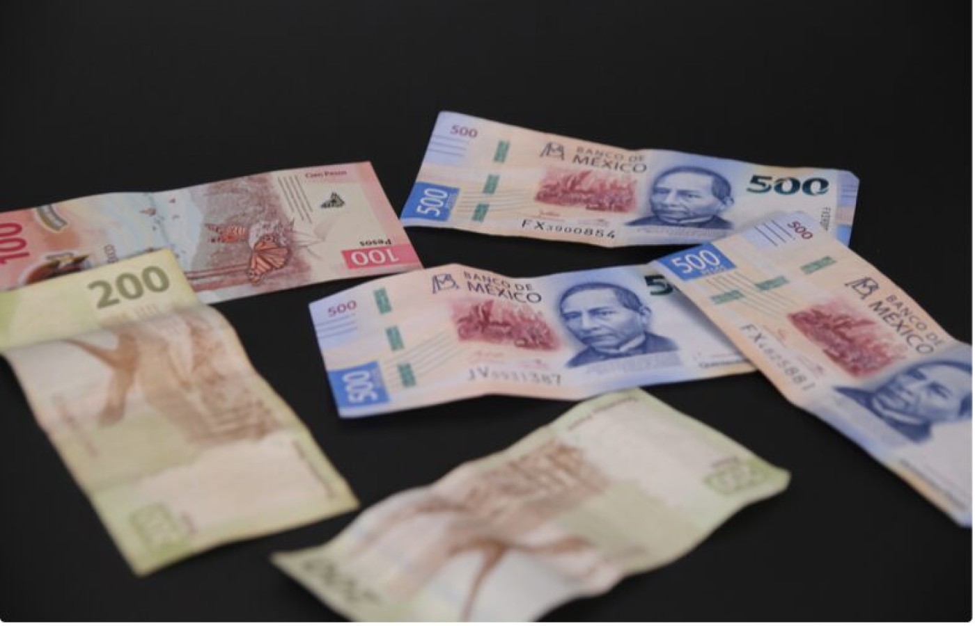 Producción industrial en México cae 1.2%: impacto en el peso frente al dólar
