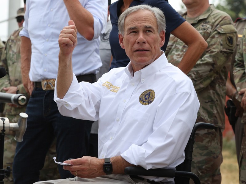 El gobernador de Texas activa Centro de Operaciones Estatales ante embate invernal