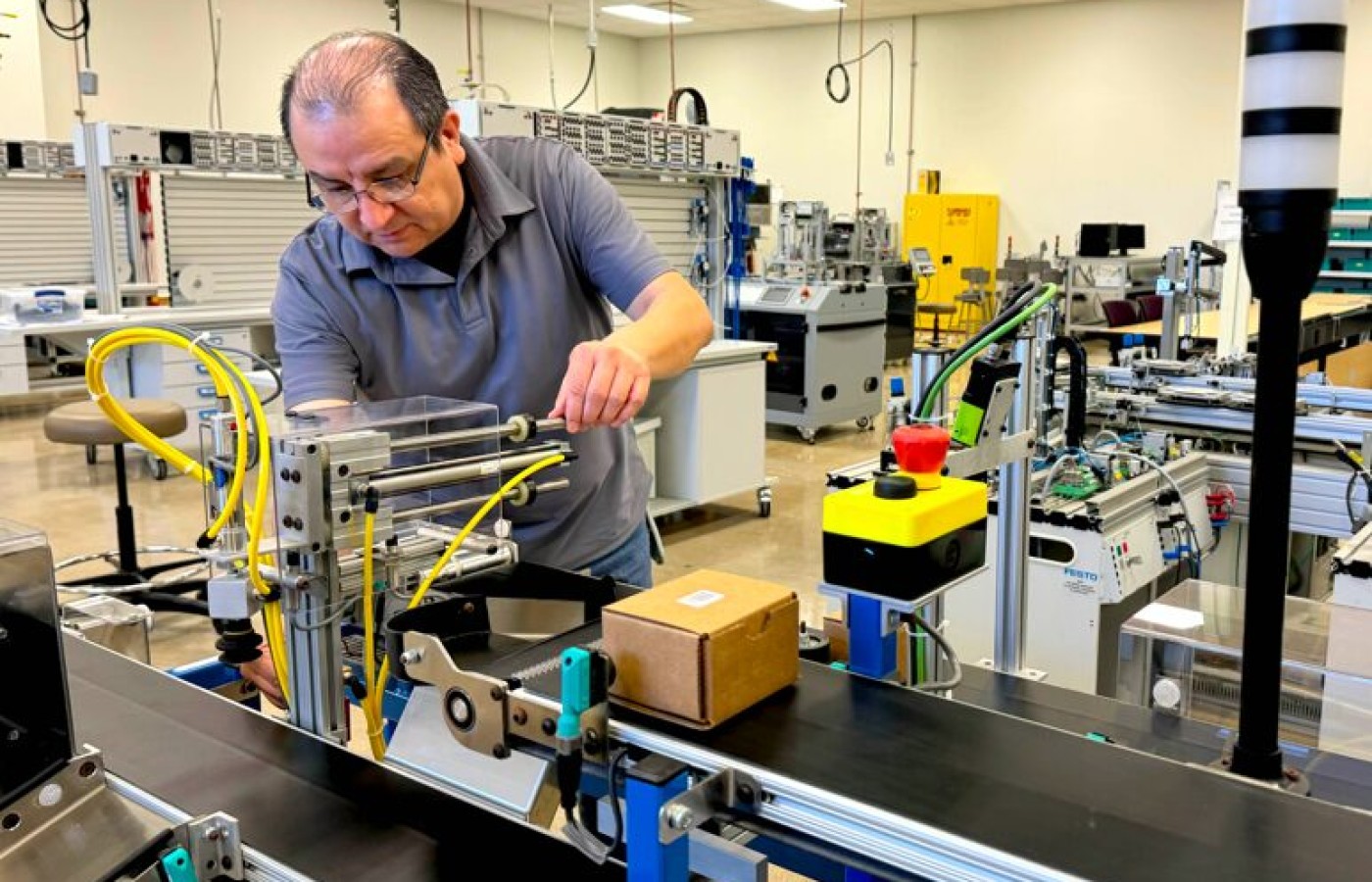 STC to launch supply chain training program