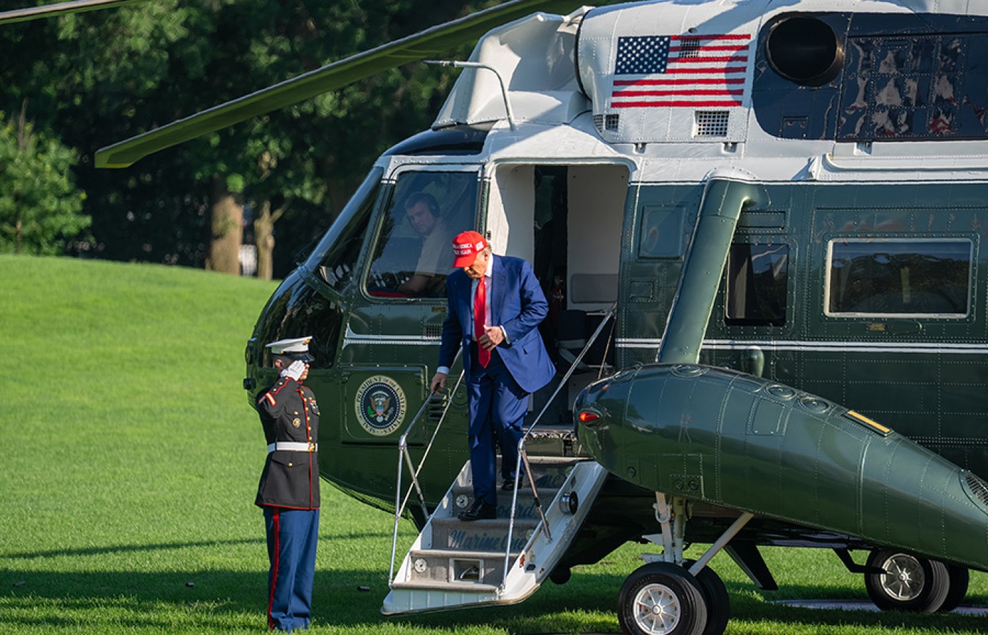 Trump dice que EE. UU. atacó tres instalaciones nucleares iraníes