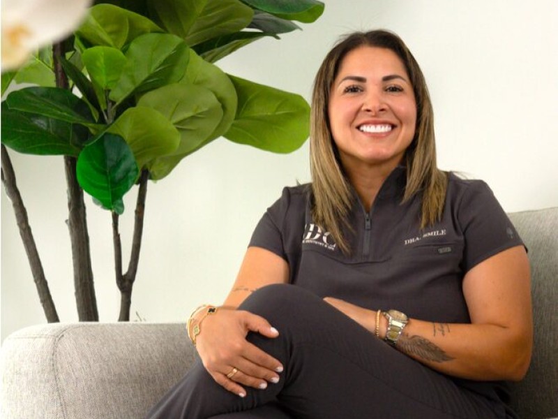 “Las carillas dentales Natural 3D son superiores a las de resina”