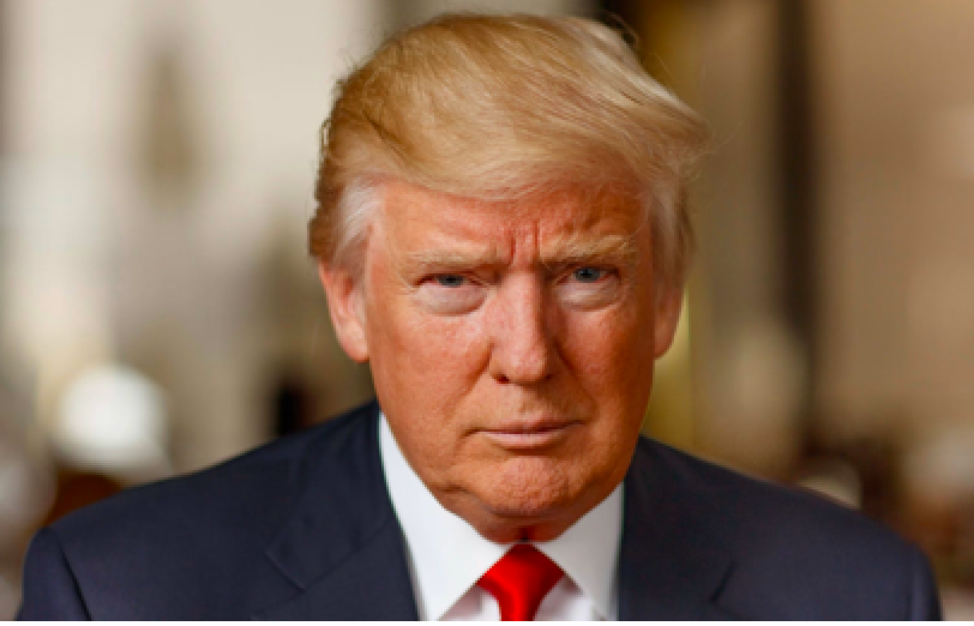 Trump firma orden ejecutiva para elevar aranceles a Canadá al 35 %
