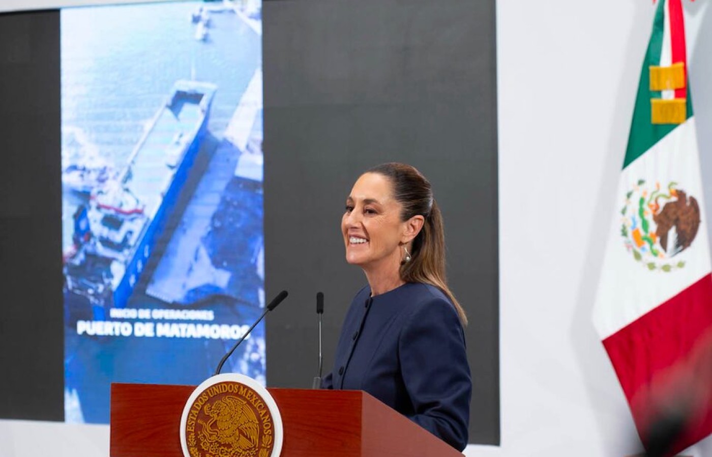 Reconoce Claudia Sheinbaum trabajo de Américo para construir el Puerto del Norte