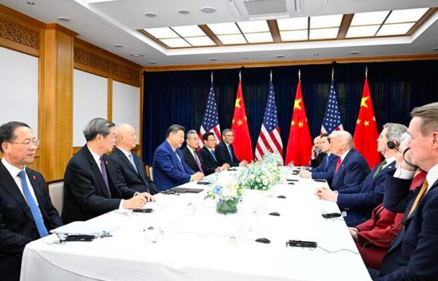 Xi, Trump meet in Busan to steady ties, shore up global confidence