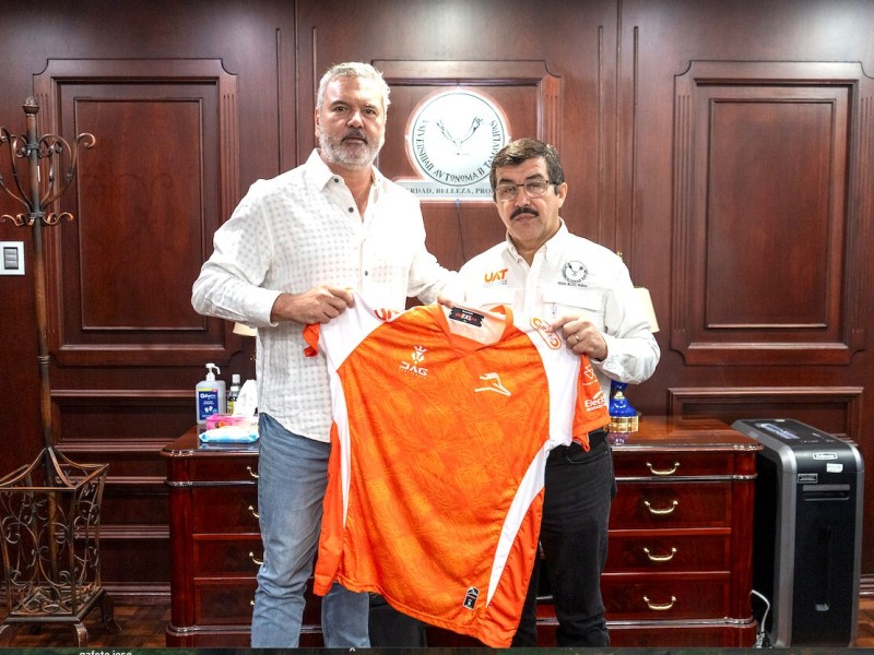 Armando José Arce Serna, asumió, este lunes, la presidencia del Club de Fútbol Correcaminos de la UAT