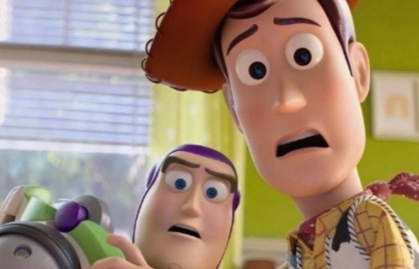 Woody y Buzz enfrentan a una nueva amenaza digital en “Toy Story 5”