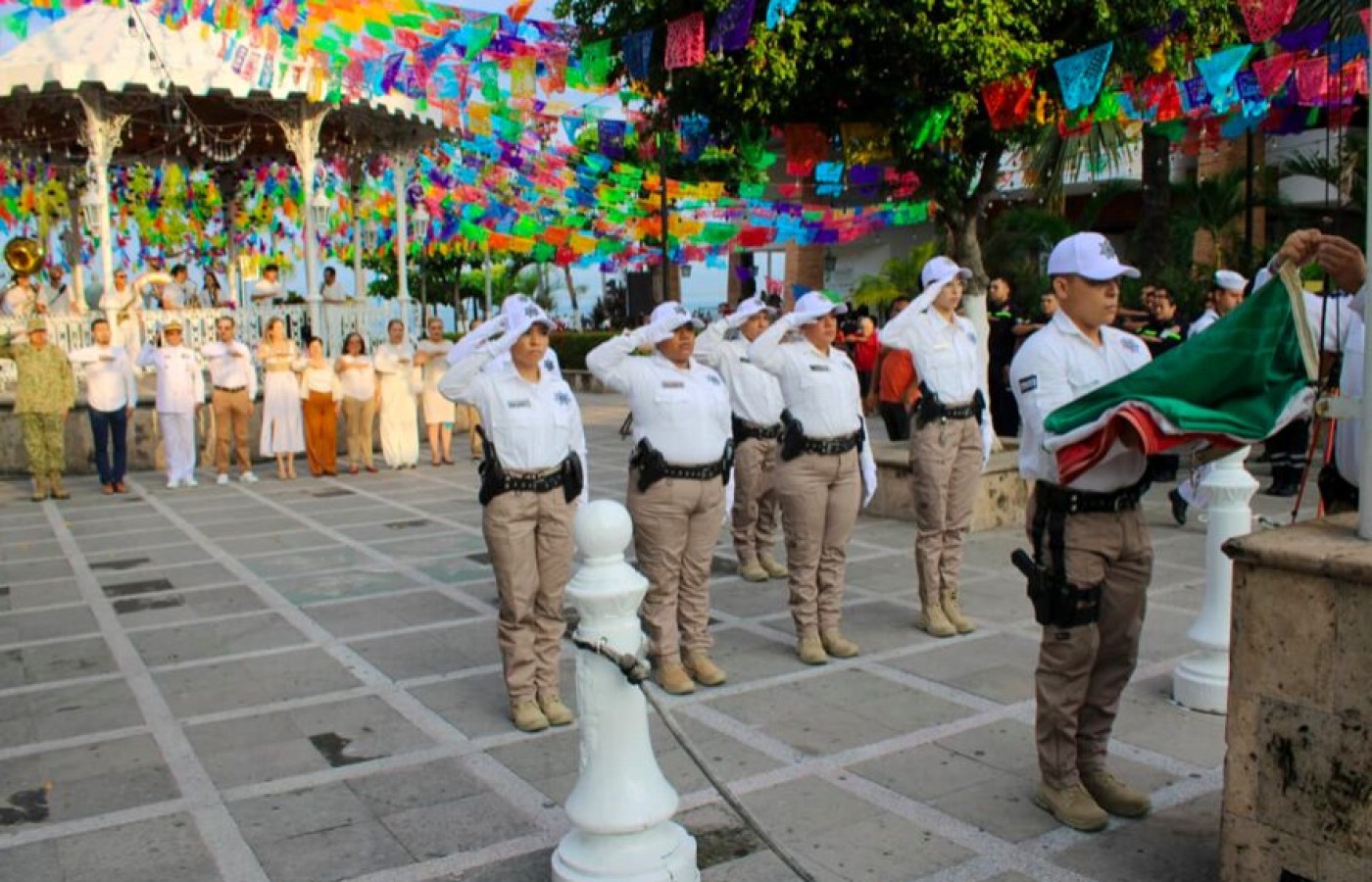 Conmemoran 115 Aniversario de la Revolución Mexicana en Puerto Vallarta