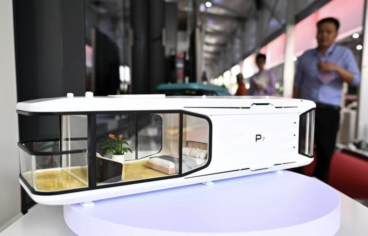 Alto funcionario de vivienda destaca áreas clave para impulsar renovación urbana