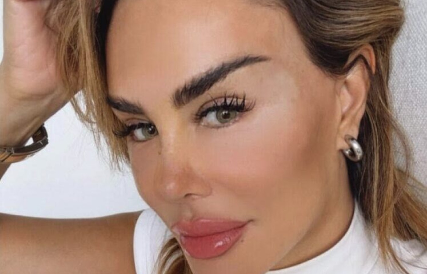 Ninel Conde vuelve a reinar entre proyectos, polémicas estéticas y una docu-serie que promete destapar 30 años de secretos