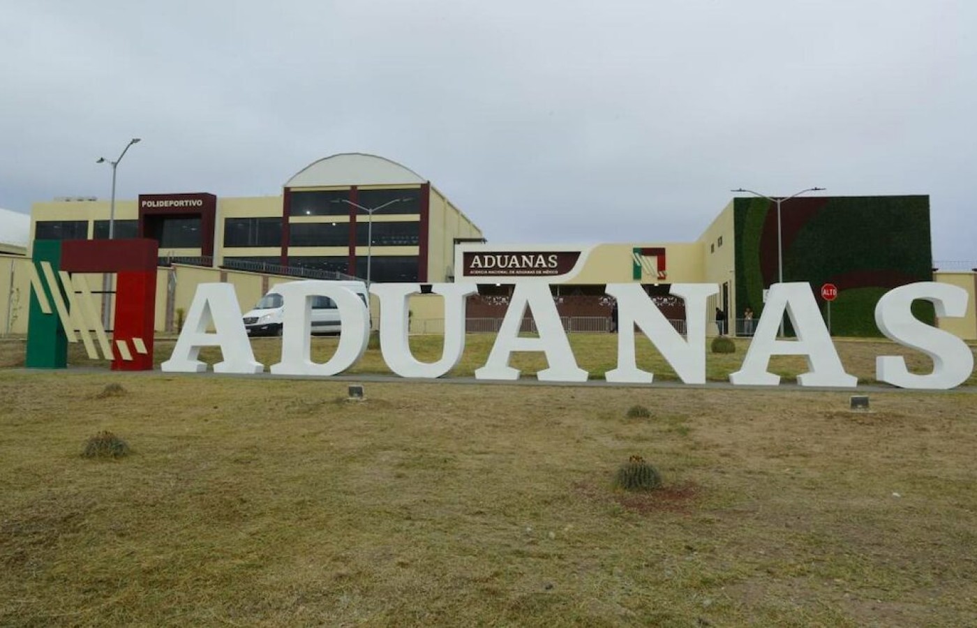 Aduanas-2.jpg