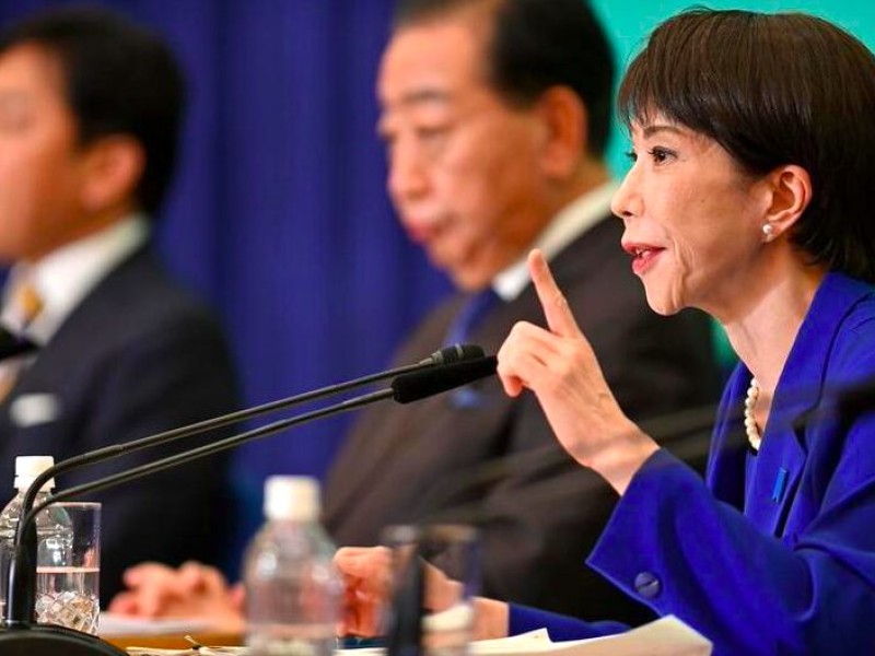 Dimite el gabinete de la primera ministra japonesa Takaichi