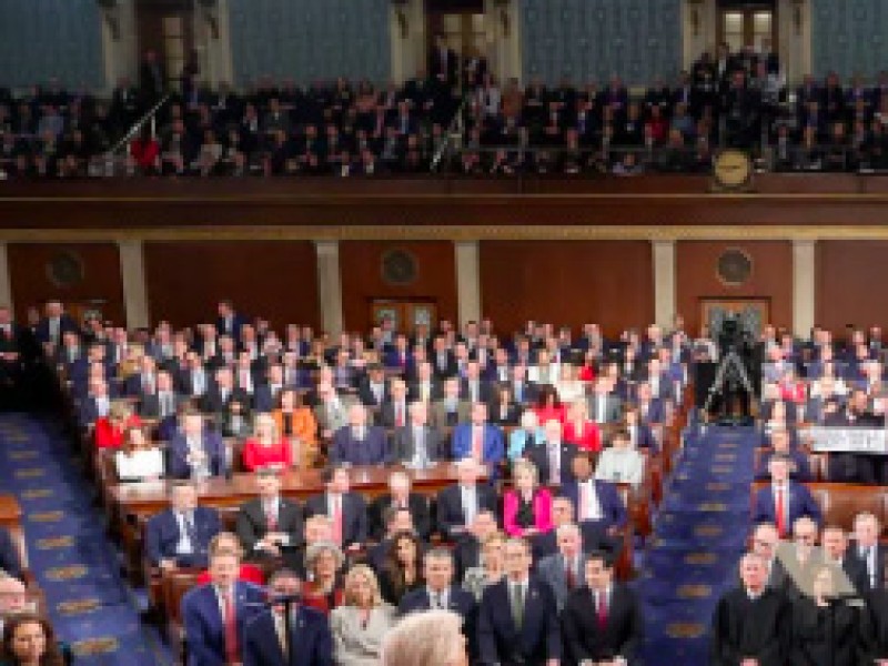 WHEN A NATION CELEBRATES ITS WARRIORS:  A Micropolitical Reading of the State of the Union