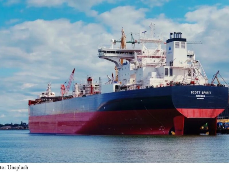 Qué rutas sigue el petróleo frente al bloqueo del Estrecho de Ormuz