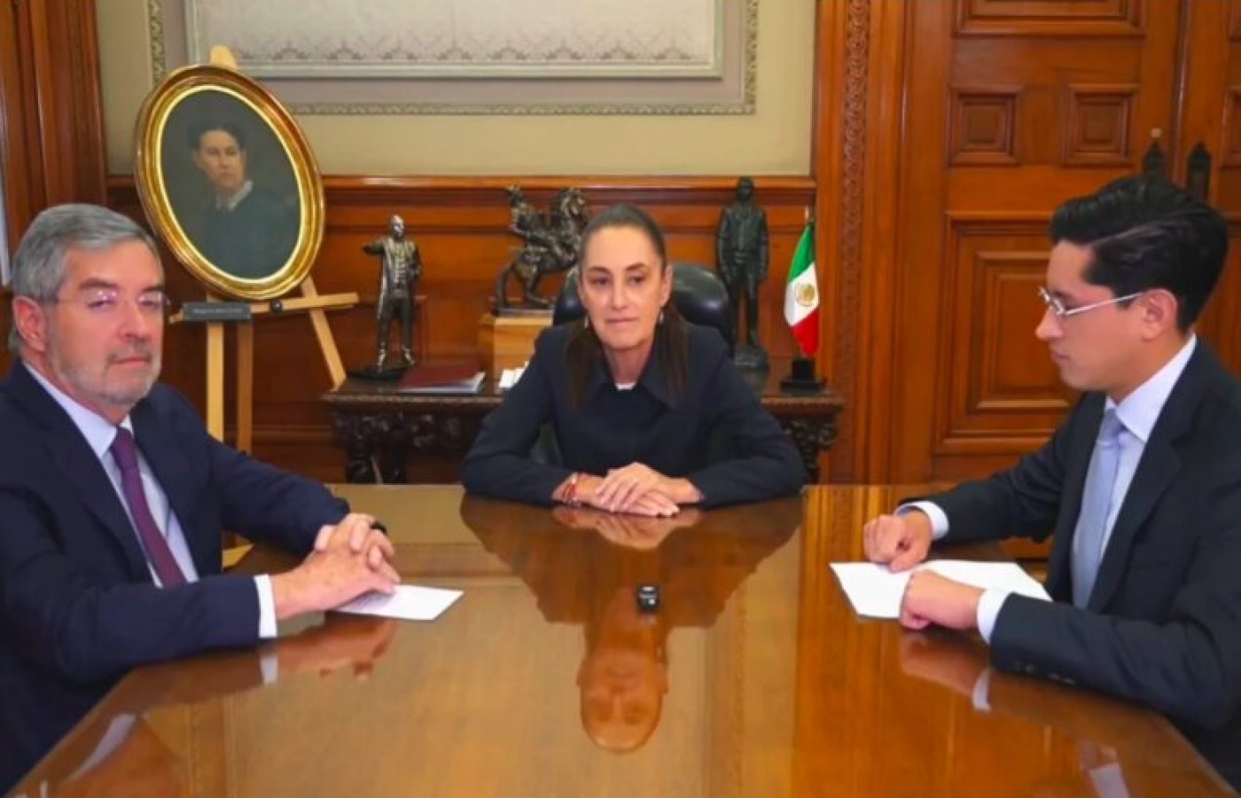 Salida de De la Fuente por salud reconfigura la SRE con Velasco al frente