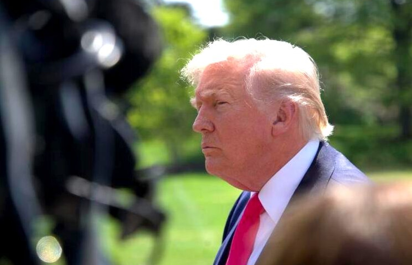 Trump dice que EU ya no enviará delegaciones para conversar con Irán