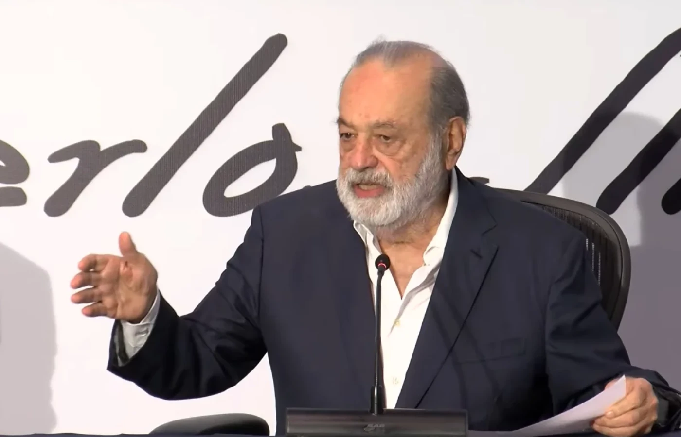 Luego de varios elogios al Gobierno, Slim pone 5 mil mdd sobre la mesa