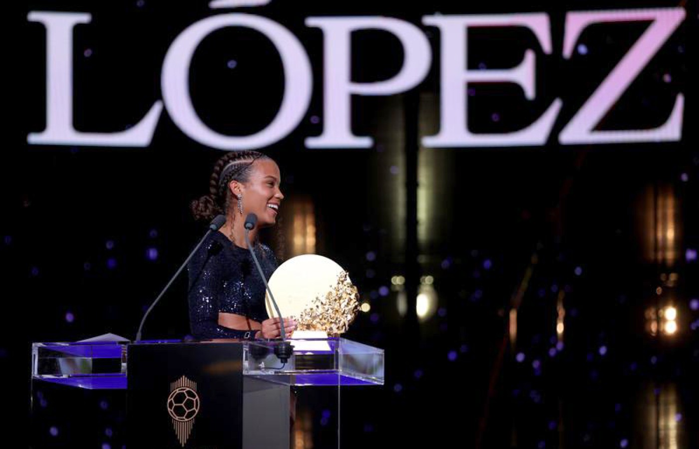 Vicky López premiada con el Balón de Oro 2026