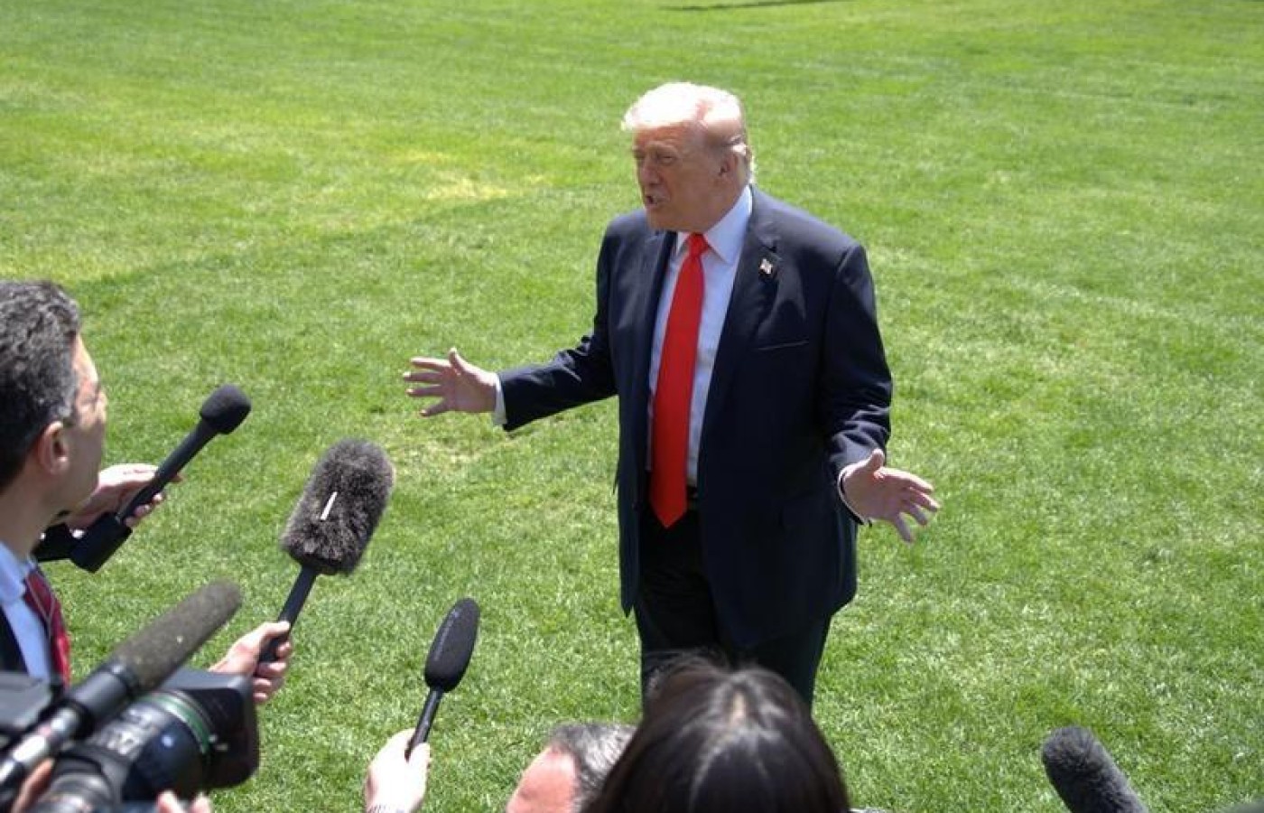 Trump levanta parte de las sanciones y aranceles a Rusia