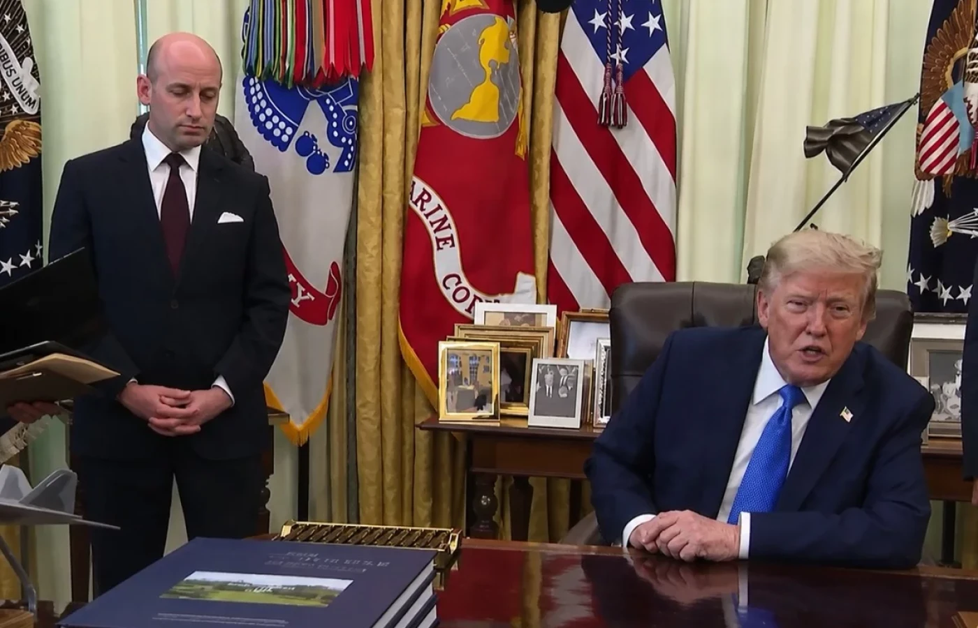 Trump firma nuevos decretos para limitar la ciudadanía por nacimiento en EU
