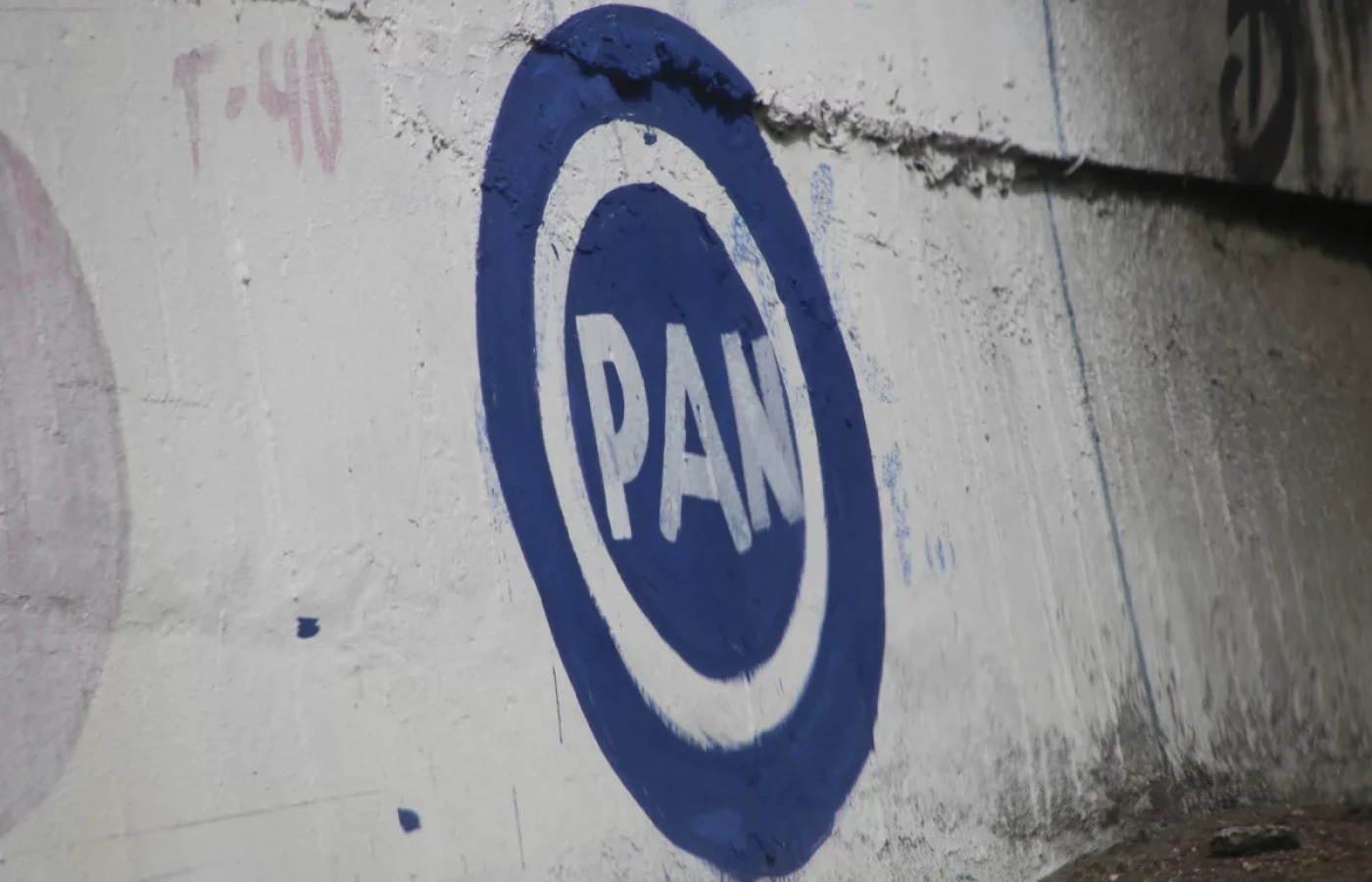 PAN denuncia a AMLO por presuntos vínculos entre Estado y crimen organizado