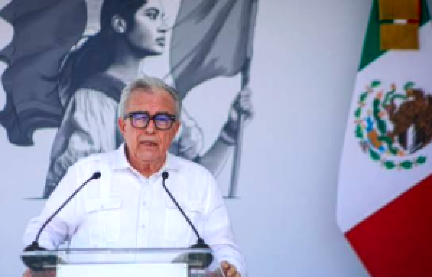 ROCHA MOYA: El poder entiende el poder