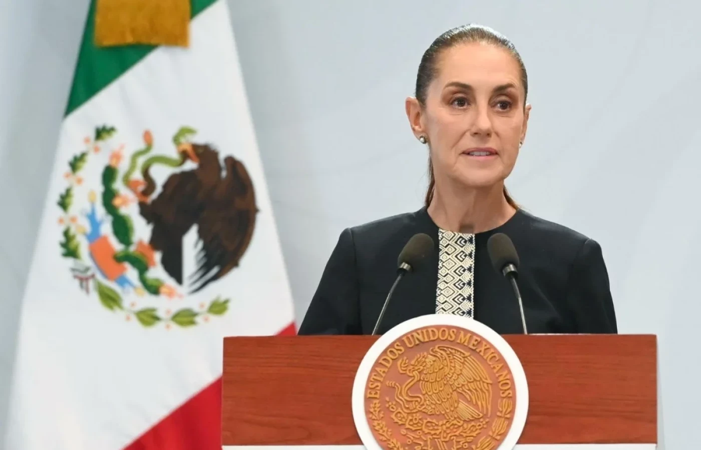 Sheinbaum pide evitar trampas y revisar cómo se evalúa el ingreso a la UNAM