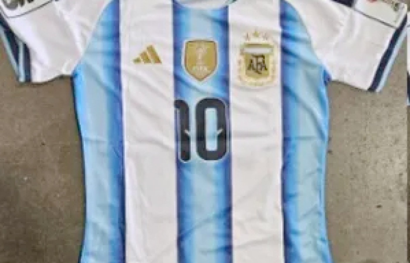CBP  incautó casi $9 millones en mercancía “pirata” de la Copa Mundial de la FIFA 2026