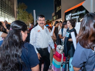 Brinda rector de la UAT emotiva despedida a talentos universitarios rumbo al Congreso Internacional Delfín 2026