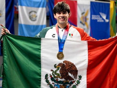 Estudiante de la UAT conquista el oro en esgrima en Santo Domingo 2026