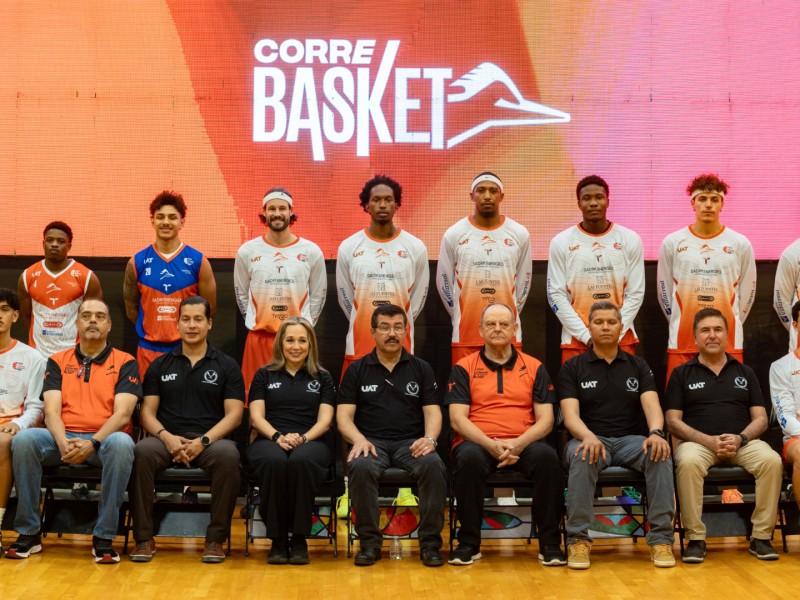 Rector Dámaso Anaya encabeza presentación oficial del Corre Basket UAT