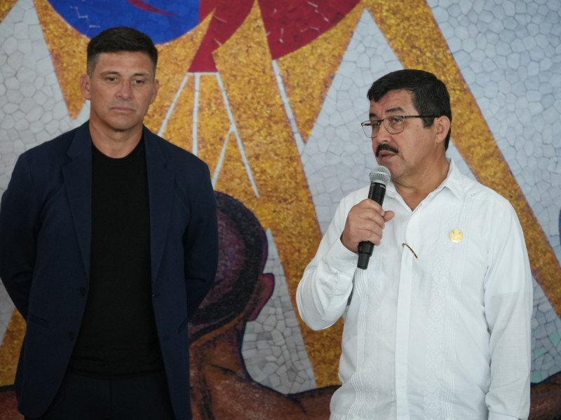 Presentan a Gabriel “El místico” Pereyra como nuevo D. T. del Correcaminos