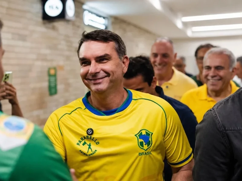 ¿Flávio Bolsonaro huyó a Estados Unidos?