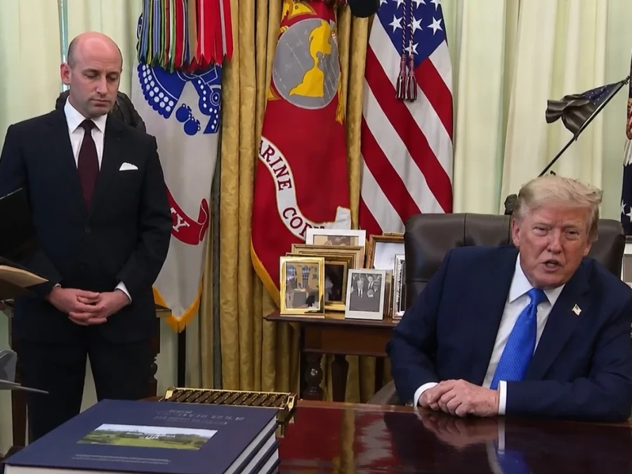 Trump firma nuevos decretos para limitar la ciudadanía por nacimiento en EU