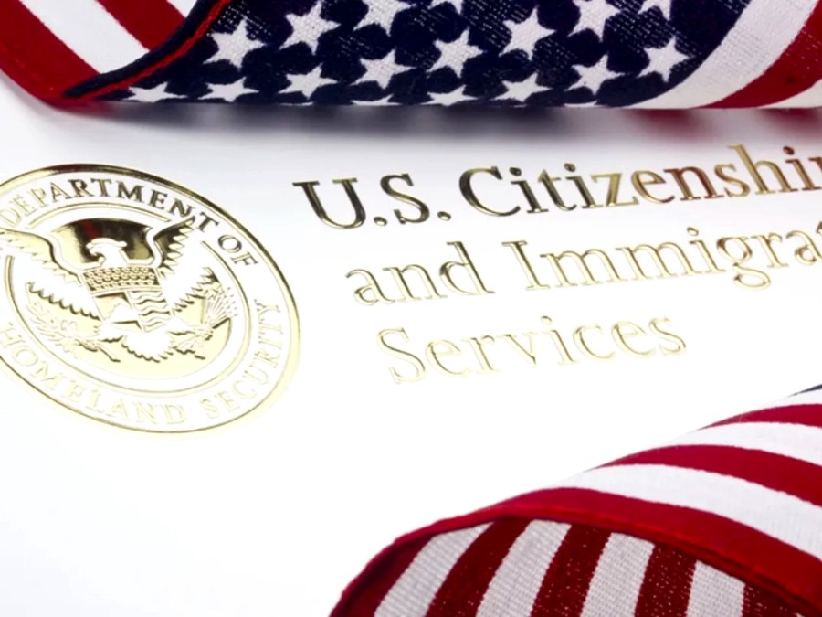 Tener “green card” será más difícil para inmigrantes con apoyos públicos