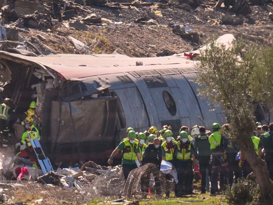 Chocan trenes en Toledo: Cómo ocurrió el accidente con 68 muertos