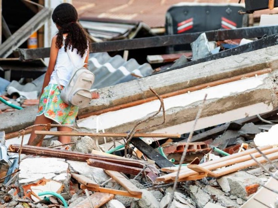 Aumenta a 188 el número de muertos por sismo en Colombia