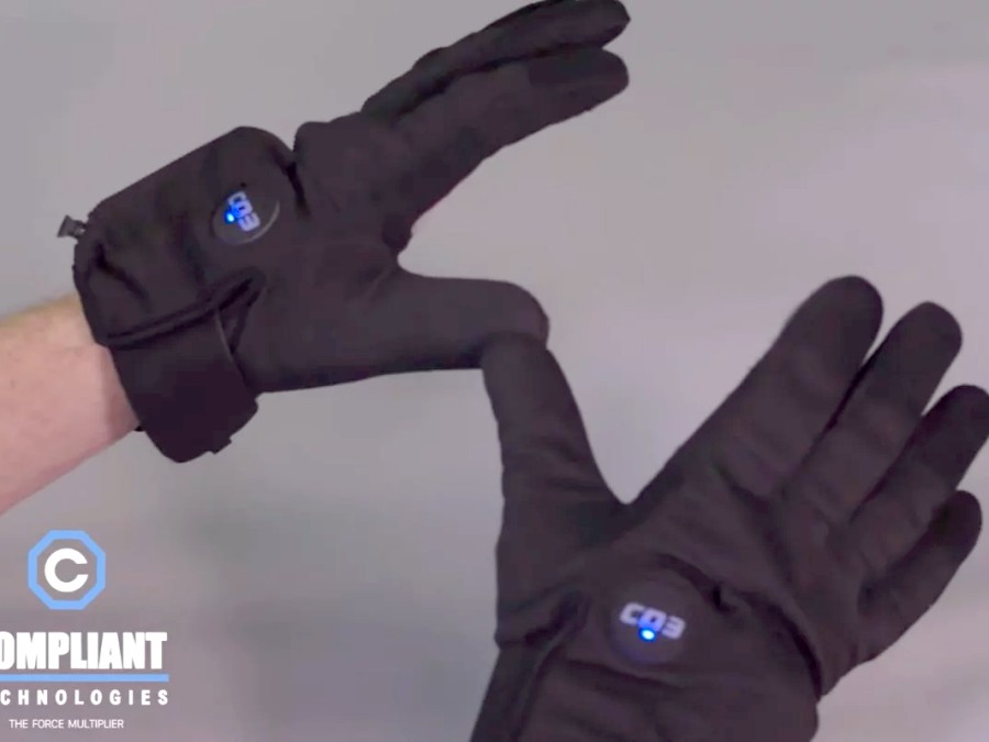 ICE prevé comprar guantes capaces de aplicar descargas eléctricas a detenidos